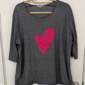 Lisa Todd Gray Short‎ Sleeve 100% Pima Cotton T-Shirt Pink Heart Appliqué SZ 2X
